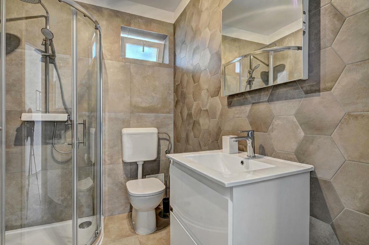 Apartman M Lägenhet Pula Exteriör bild